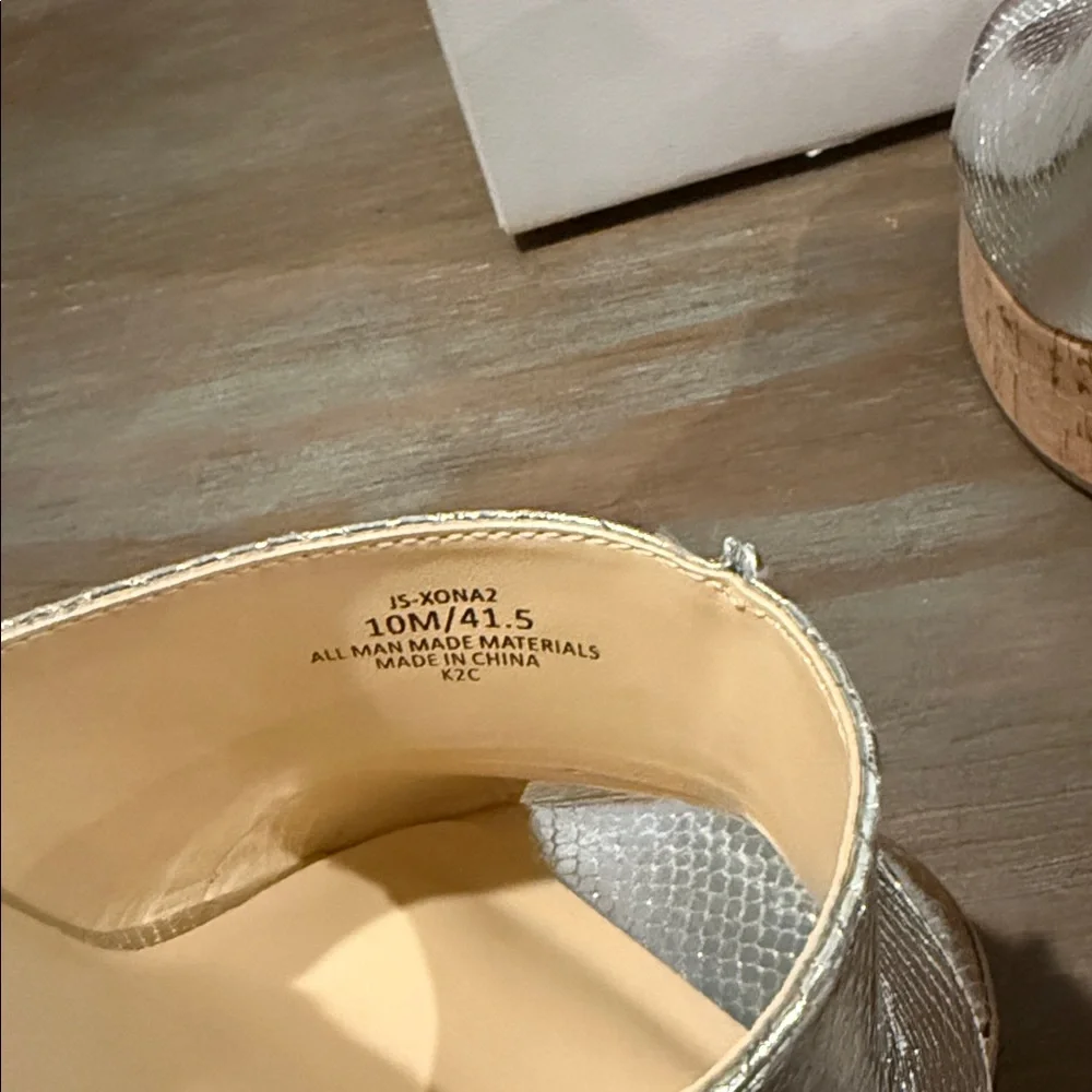 Jessica Simpson Xona Platform Heels Silver Size 10 NIB Retro Glam‎